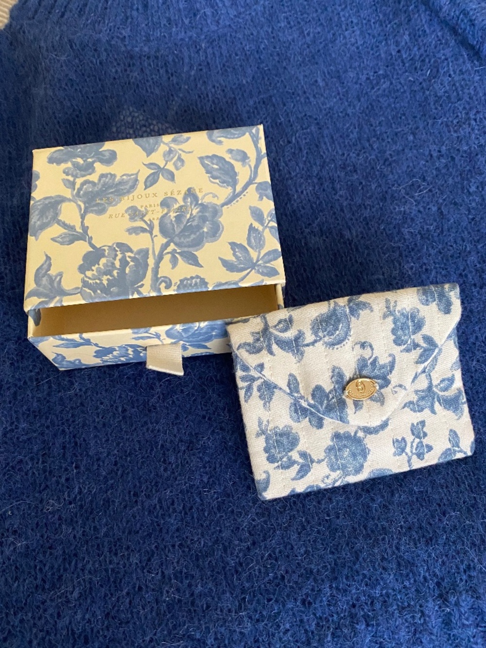 Sezane Blue Floral Jewelry Pouch & Gift Box Set